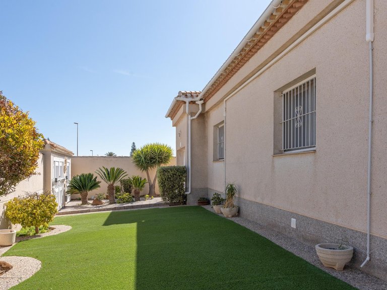 Villa for Sale in Playa Flamenca,Alicante 49