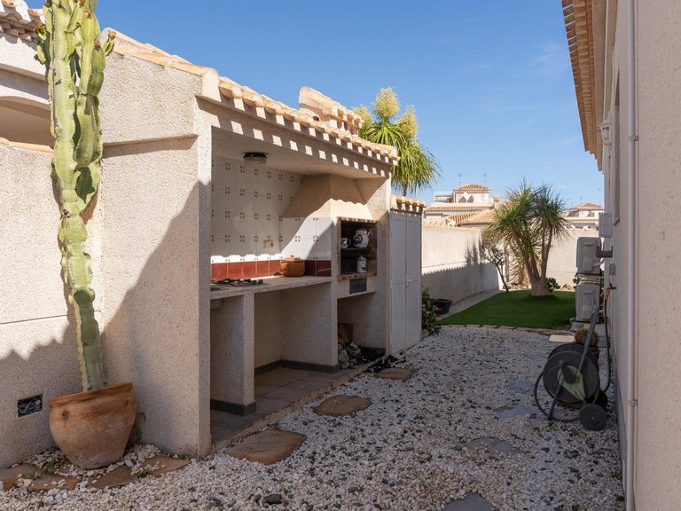 Villa for Sale in Playa Flamenca,Alicante 51