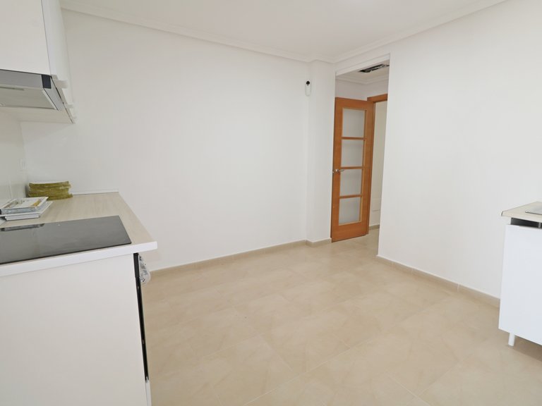 Apartment for Sale in Torrevieja Centro,Alicante 8