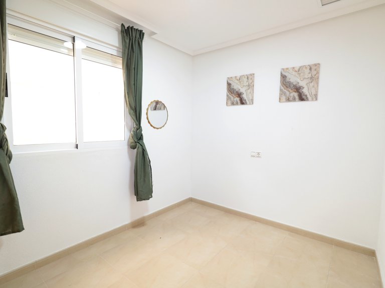 Apartment for Sale in Torrevieja Centro,Alicante 16