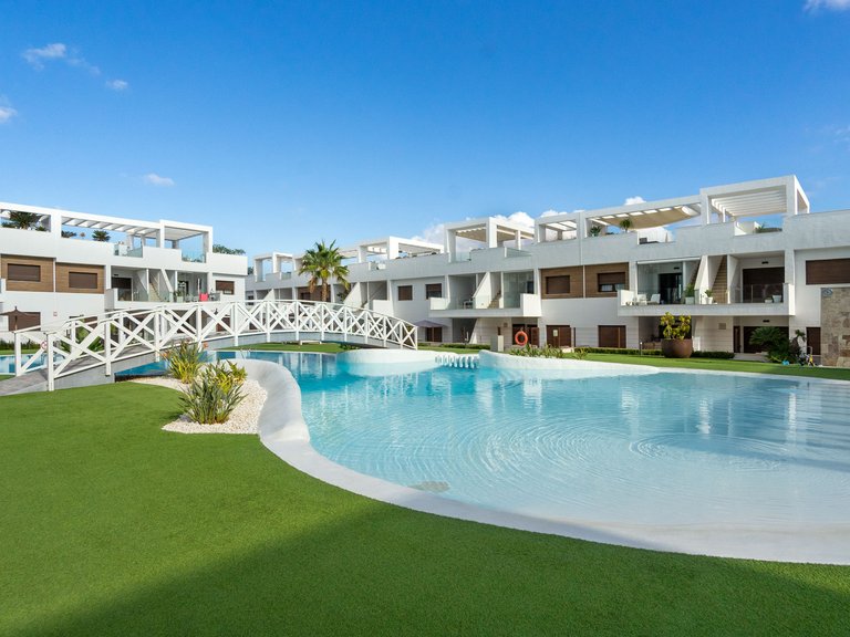 Villa for Sale in Laguna Beach Resort - Los Balcones,Alicante 41