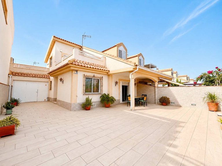 Apartment for Sale in Torre de la Horadada,Alicante 1