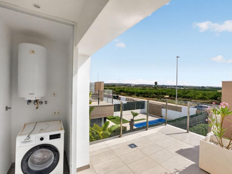 Villa for Sale in El Raso - Guardamar del Segura,Alicante 30