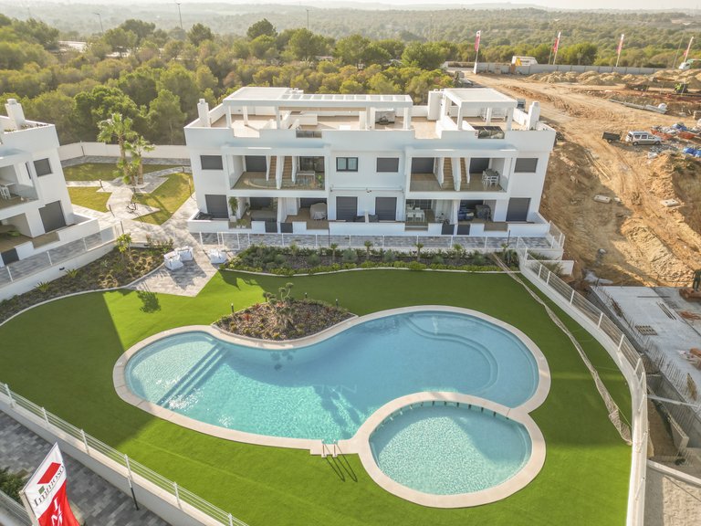 Apartment for Sale in Los Balcones,Alicante 2