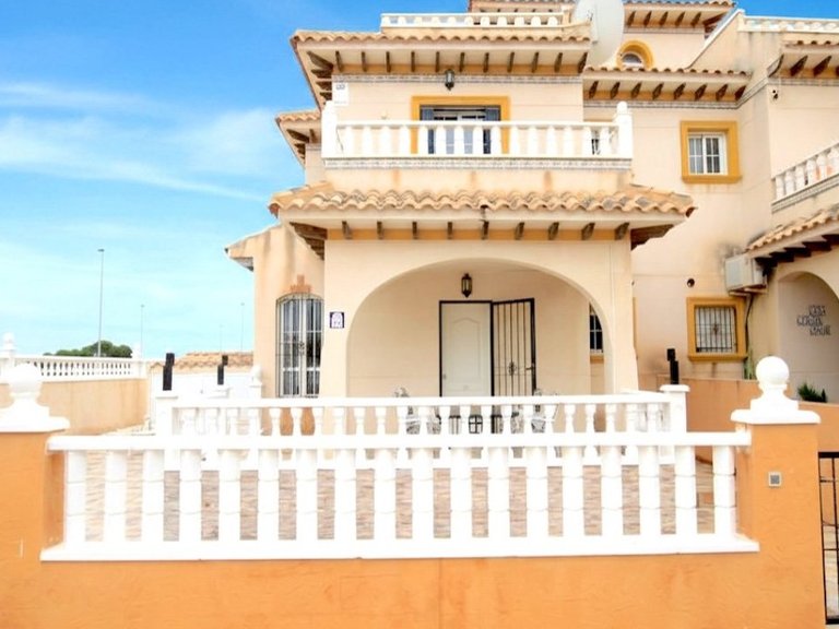Apartment for Sale in Lomas de Cabo Roig,Alicante 3