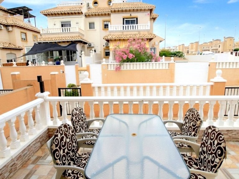 Apartment for Sale in Lomas de Cabo Roig,Alicante 4