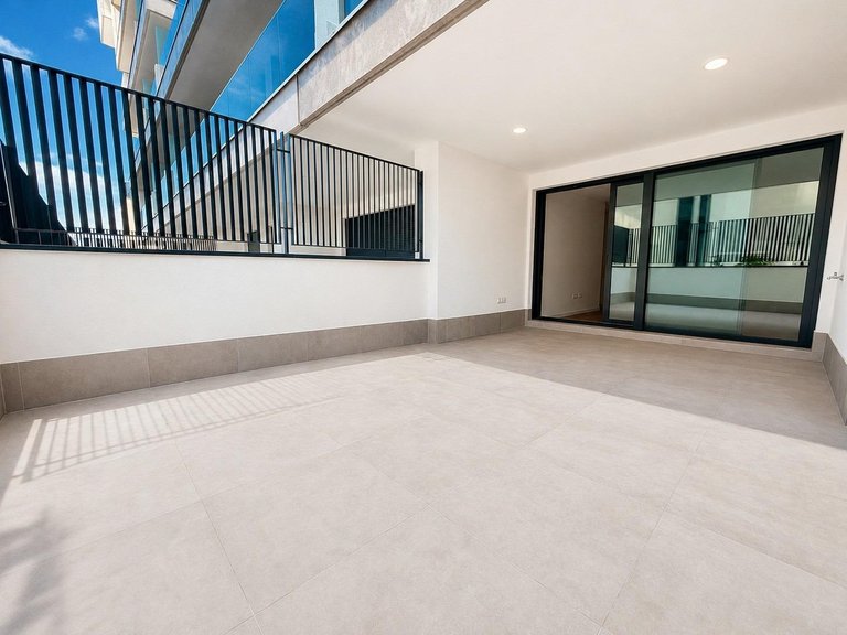 Apartment for Sale in Residencial Seagardens - Campoamor,Alicante 2