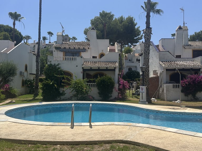 Villa for Sale in Villamartín,Alicante 5