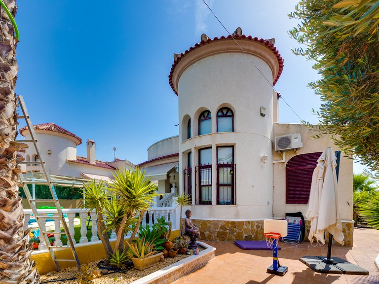 Villa for Sale in San Fulgencio,Alicante 4
