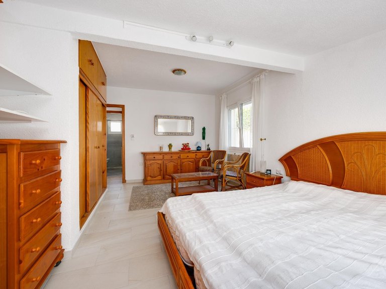 Villa for Sale in La Florida,Alicante 23