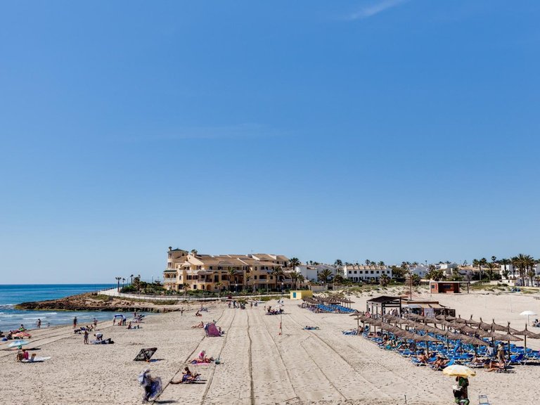 Villa for Sale in La Florida,Alicante 33