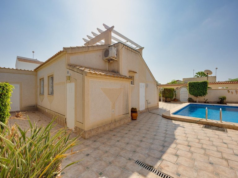 Villa for Sale in La Florida,Alicante 9