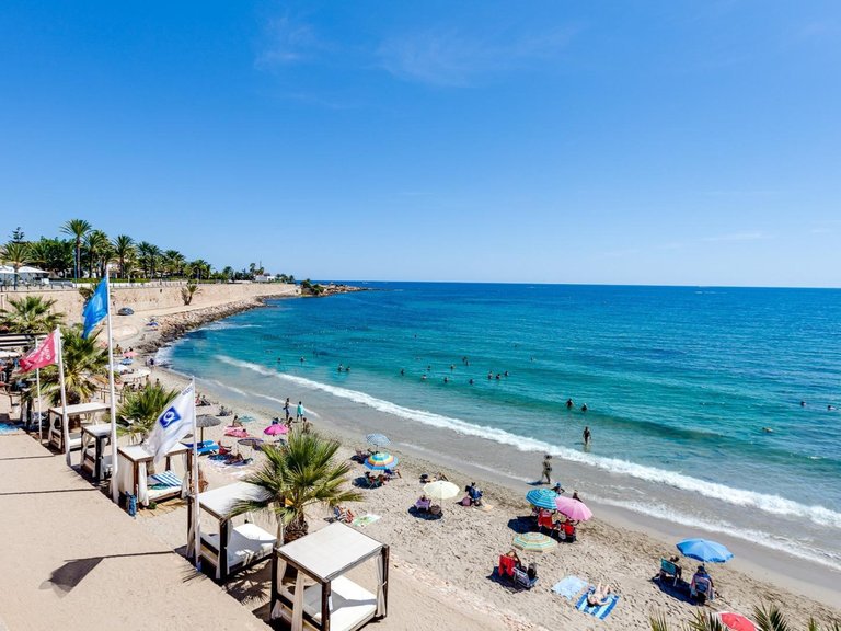 Villa for Sale in La Florida,Alicante 32
