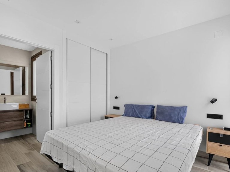 Villa for Sale in Laguna Beach Resort - Los Balcones,Alicante 13