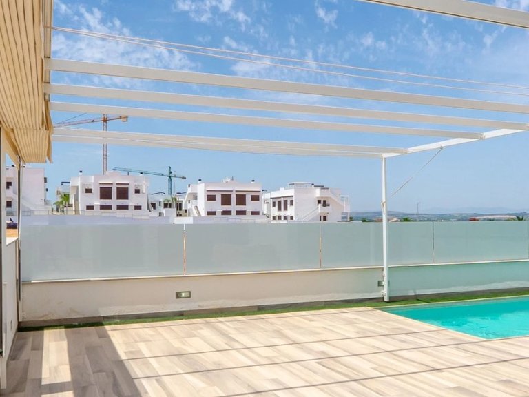Villa for Sale in Laguna Beach Resort - Los Balcones,Alicante 3