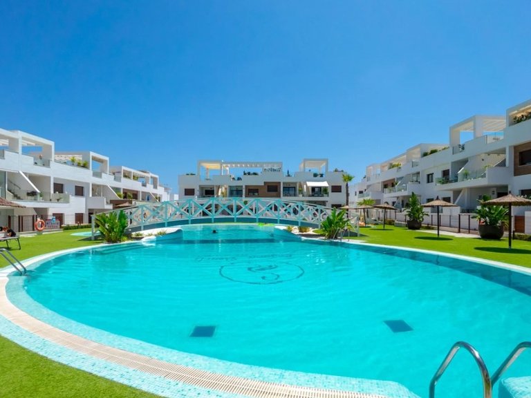 Villa for Sale in Laguna Beach Resort - Los Balcones,Alicante 31