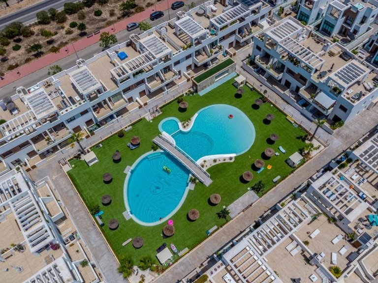 Villa for Sale in Laguna Beach Resort - Los Balcones,Alicante 32