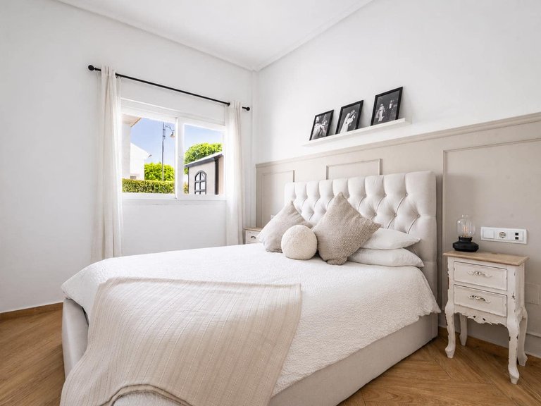 Villa for Sale in Inland La Torre Golf Resort, Murcia 6