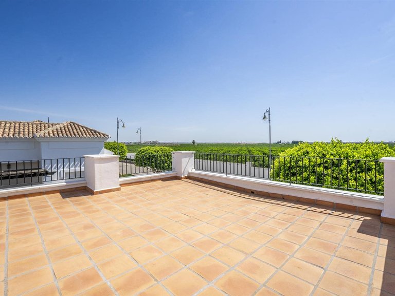 Villa for Sale in Inland La Torre Golf Resort, Murcia 7