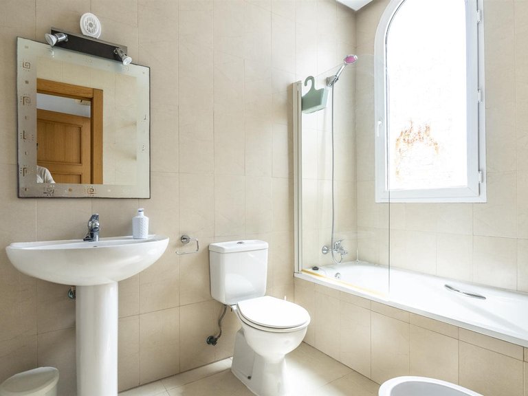 Villa for Sale in Inland La Torre Golf Resort, Murcia 6