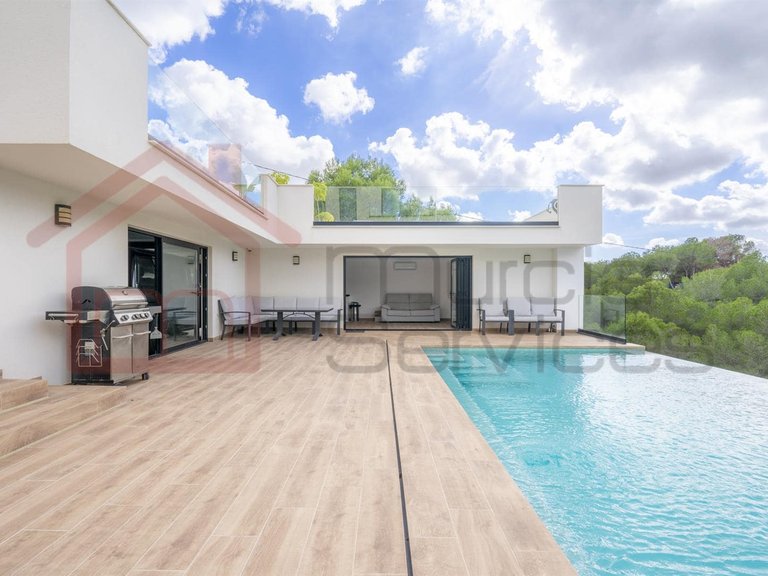 Villa for Sale in Pinar De Campoverde, Alicante 38