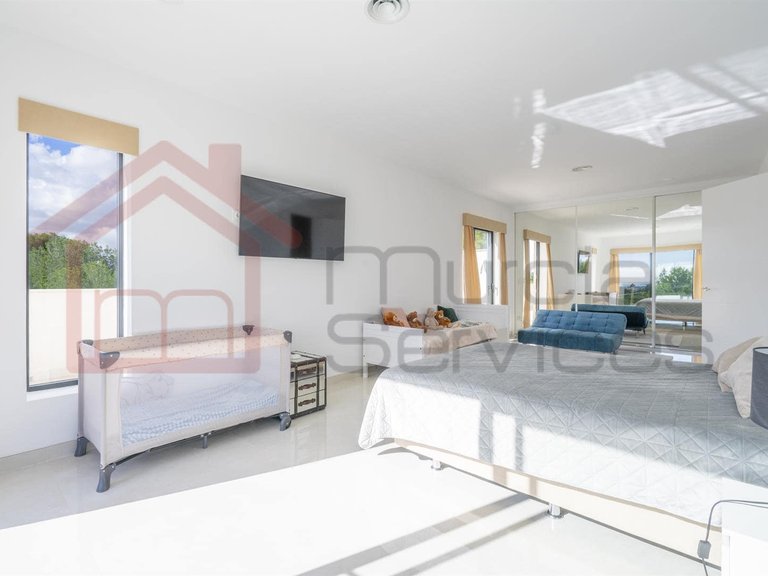 Villa for Sale in Pinar De Campoverde, Alicante 10
