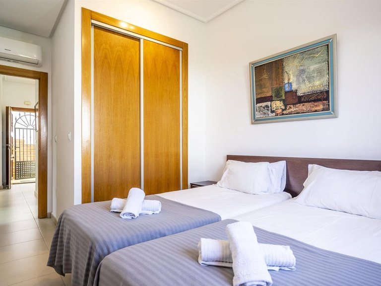Villa for Sale in Inland La Torre Golf Resort, Murcia 14