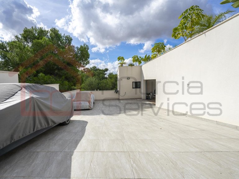 Villa for Sale in Pinar De Campoverde, Alicante 41