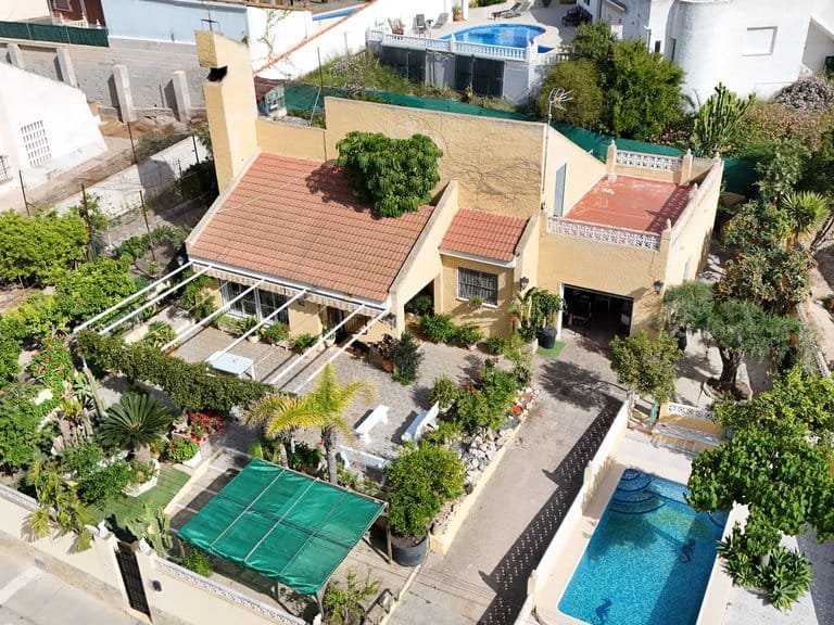 Villa for Sale in San Miguel De Salinas, Alicante 34