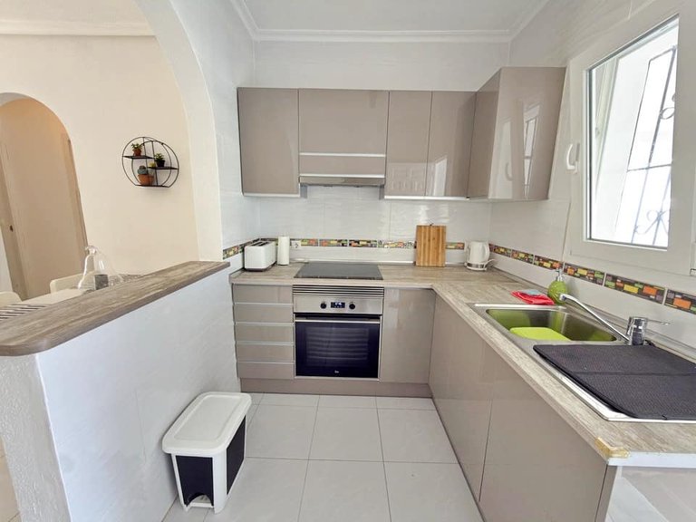 Apartment for Sale in Villamartin, Alicante 9