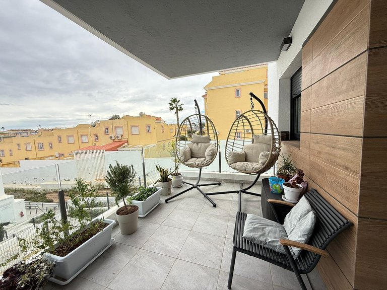 Apartment for Sale in Villamartin, Alicante 3