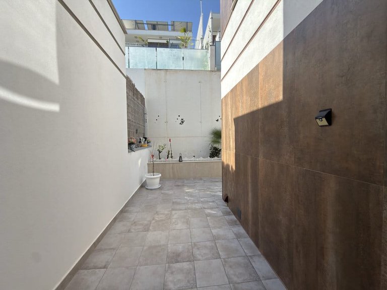 Villa for Sale in Blue Lagoon, Alicante 9