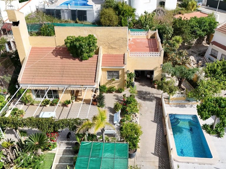 Villa for Sale in San Miguel De Salinas, Alicante 35