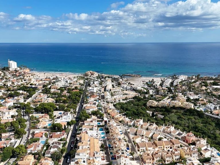Villa for Sale in La Zenia, Alicante 3