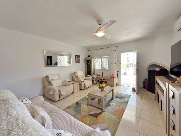 Town House for Sale in Villamartin, Alicante 6