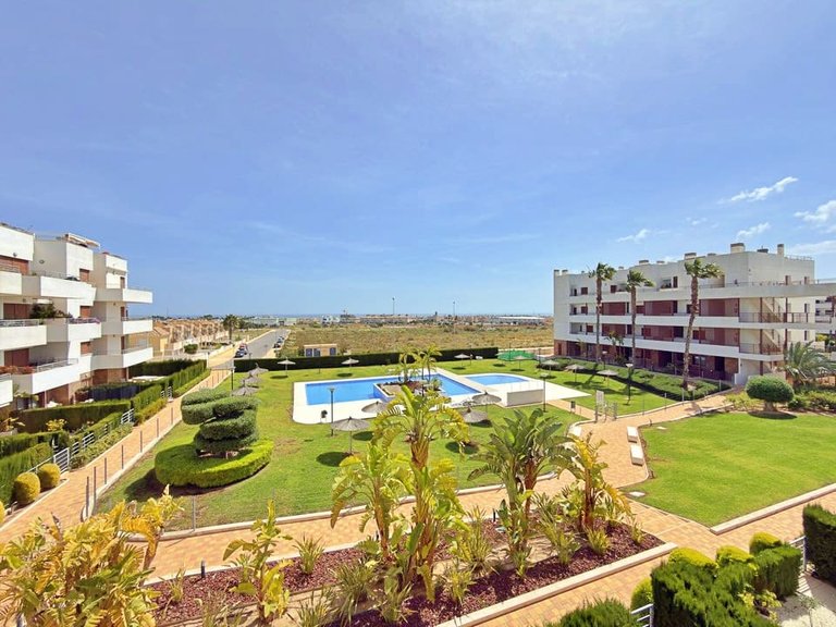 Apartment for Sale in Lomas De Cabo Roig, Alicante 3