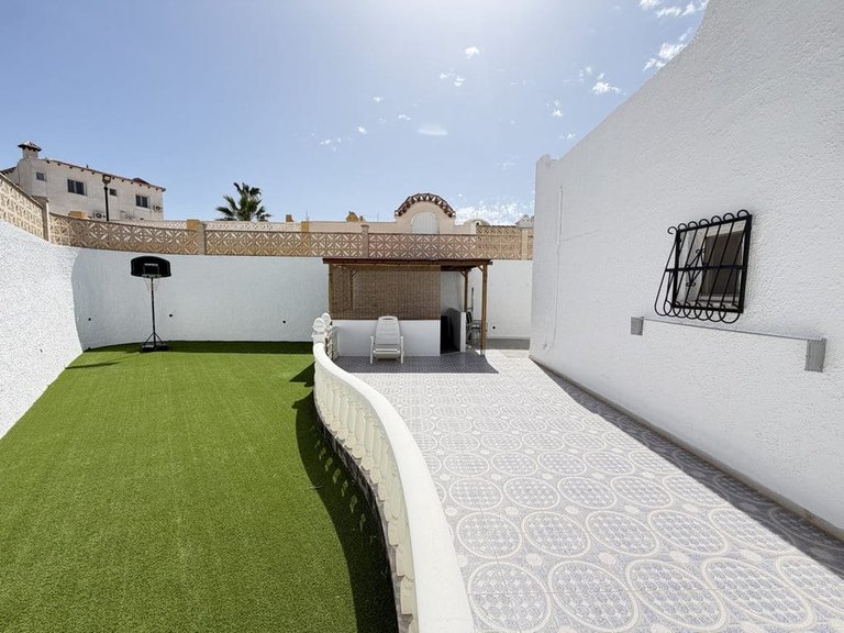 Town House for Sale in Blue Lagoon, Alicante 2