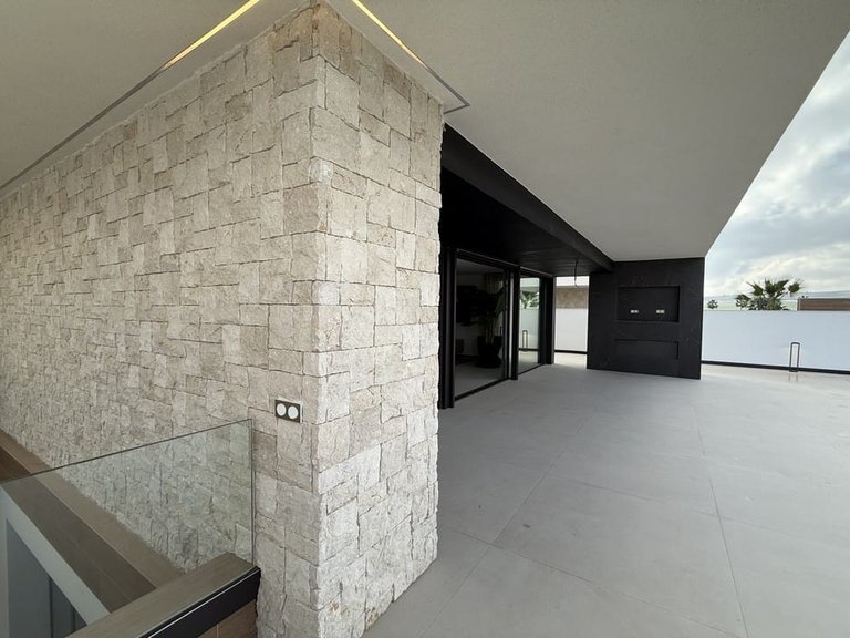 Villa for Sale in La Finca Golf, Alicante 8