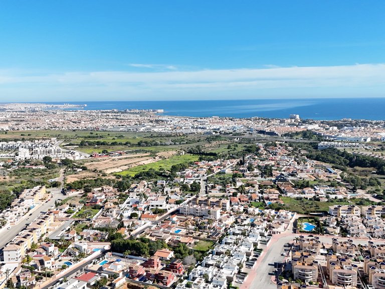 Town House for Sale in Lomas De Cabo Roig, Alicante 5