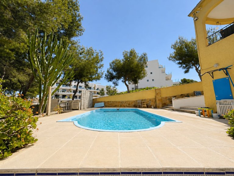 Villa for Sale in Villamartin, Alicante 4