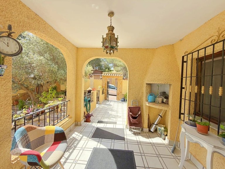 Villa for Sale in Villamartin, Alicante 9