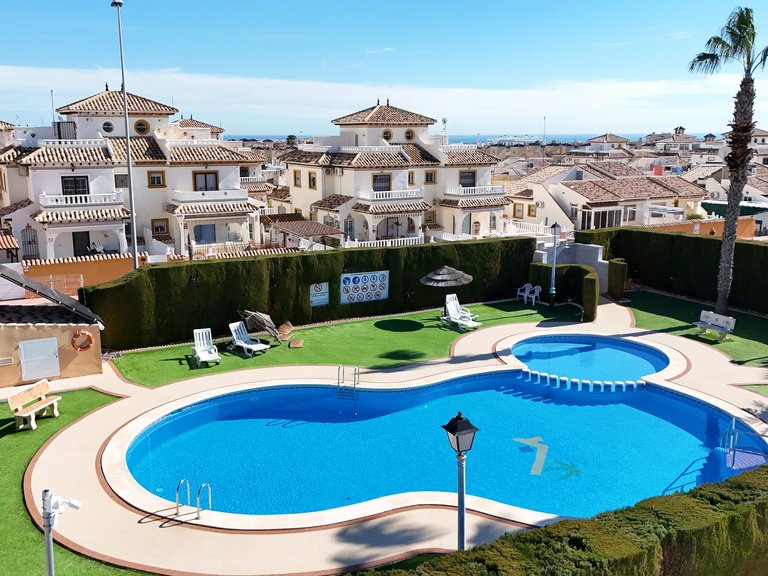 Town House for Sale in Lomas De Cabo Roig, Alicante 3