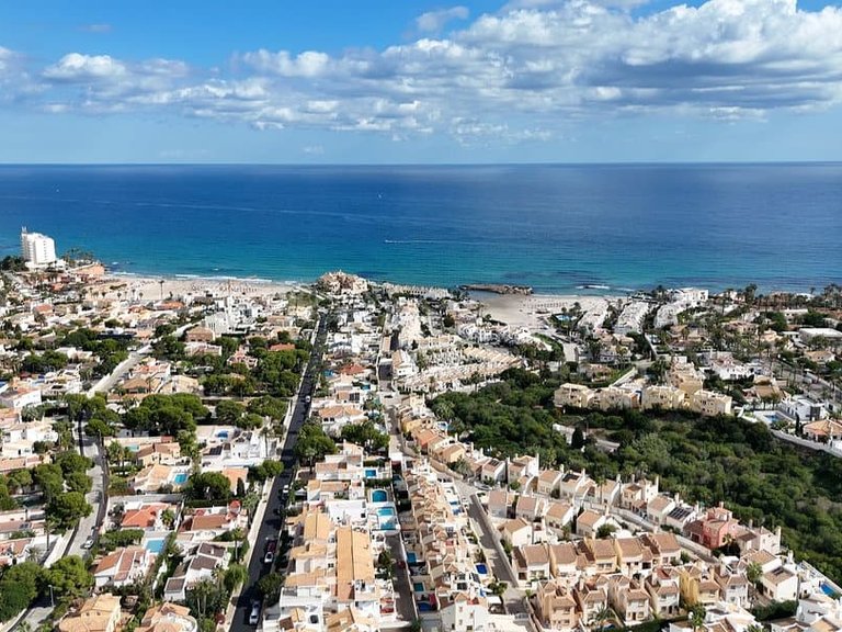 Villa for Sale in La Zenia, Alicante 2