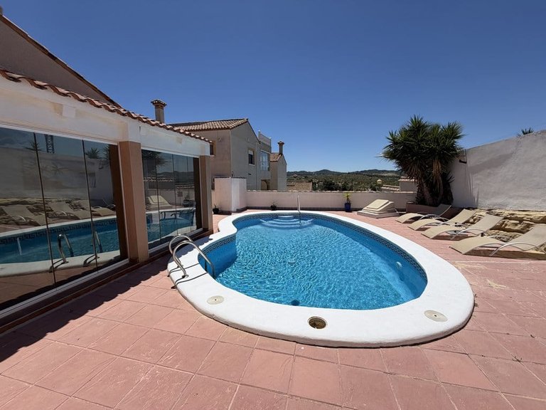 Villa for Sale in Torremendo, Alicante 2