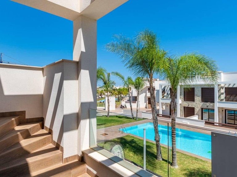 Villa for Sale in Torrevieja, Alicante 18
