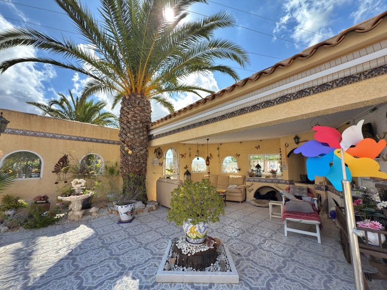 Villa for Sale in Blue Lagoon, Alicante 9