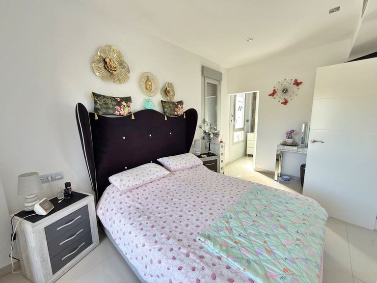 Villa for Sale in Blue Lagoon, Alicante 31