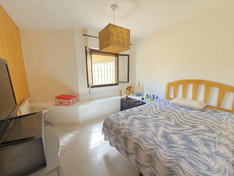 Villa for Sale in Villamartin, Alicante 21