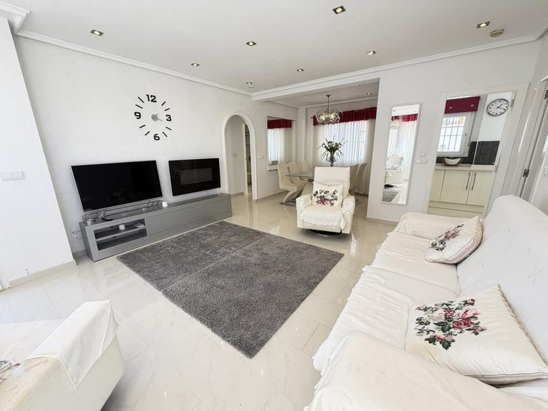 Villa for Sale in Torremendo, Alicante 5
