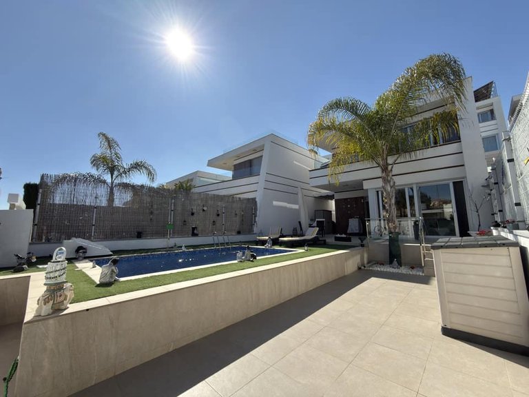 Villa for Sale in Blue Lagoon, Alicante 5
